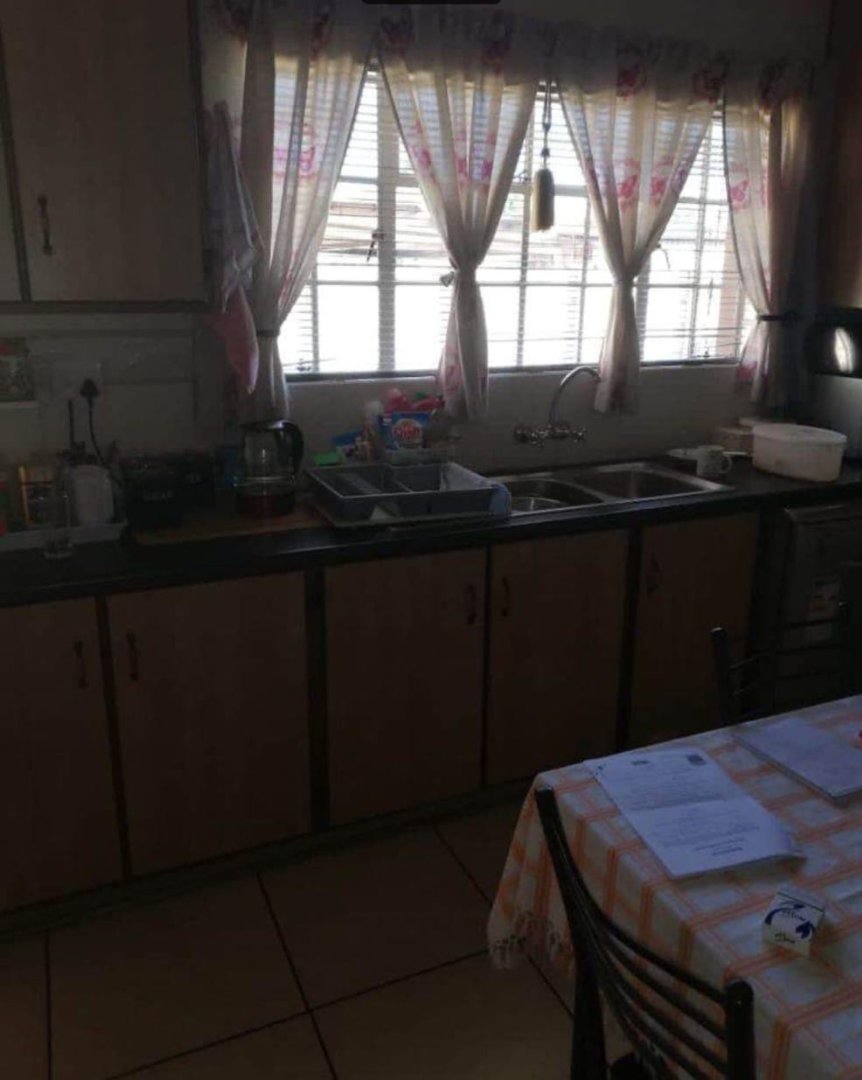 10 Bedroom Property for Sale in Orkney North West